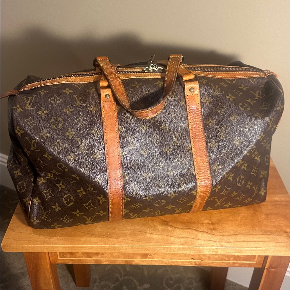 Louis Vuitton Monogram Sac Souple Tote - Picture 4 of 16